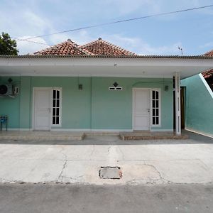 OYO 91389 Anggrek Residence Syariah